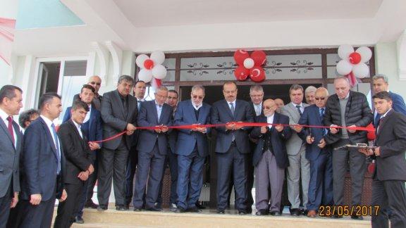 Ziya Aydın Anadolu İmam Hatip Lisesi ve Ziya Aydın Konferans ve Spor Salonu Açılış Töreni 23/05/2017 tarihinde yapıldı.