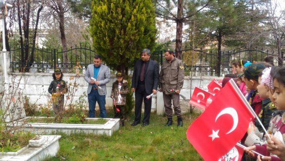İlçemiz Osmancık İlkokulu´ndan Şehitler Haftasında Anlamlı Ziyaret