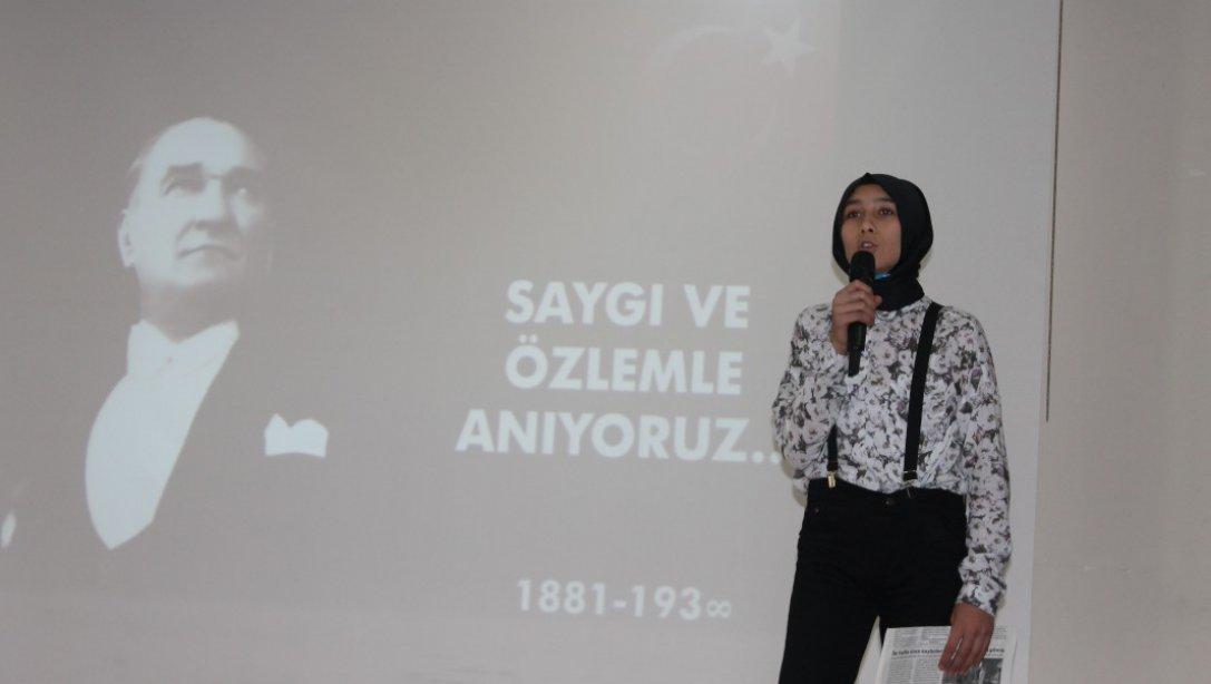 İlçemiz´de Mustafa Kemal Atatürk´ün ebediyete intikalinin 81. yıldönümü anısına program düzenlendi.