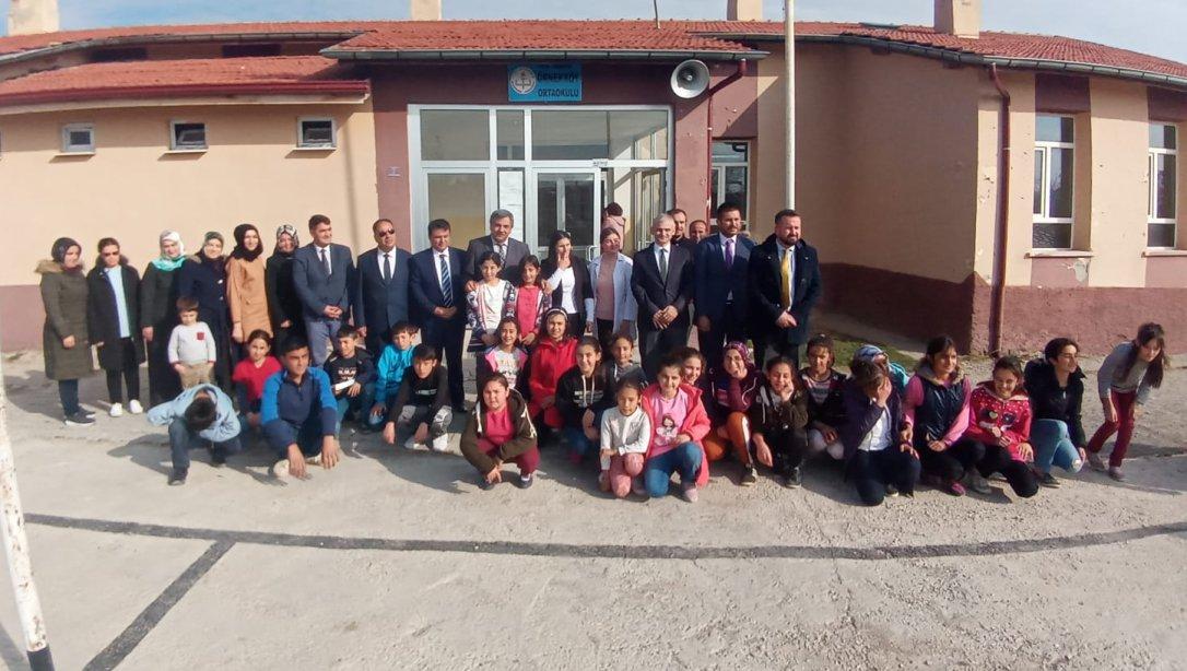 İlçemiz Kaymakamı Sayın Osman GÜVEN Örnek Mahallemizdeki Okulları Ziyaret Etti.
